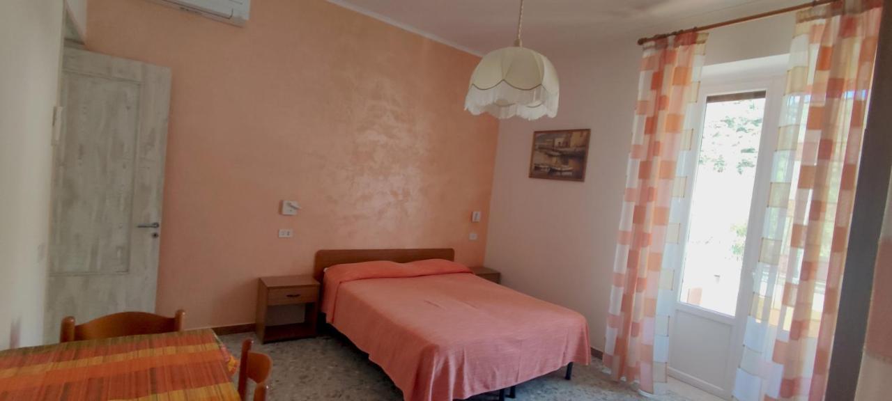 Chiaia Apartments Ponza Exterior photo