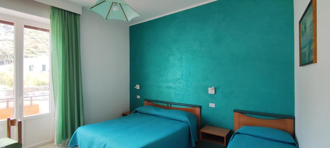 Chiaia Apartments Ponza Exterior photo