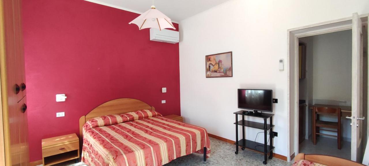 Chiaia Apartments Ponza Exterior photo