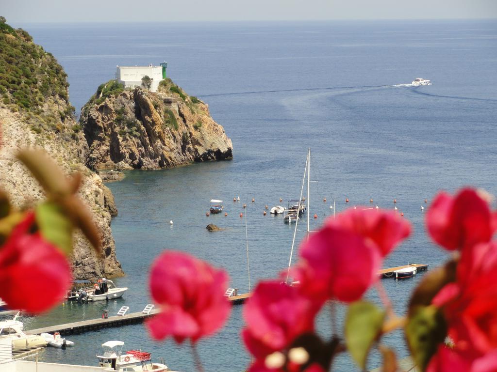 Chiaia Apartments Ponza Room photo