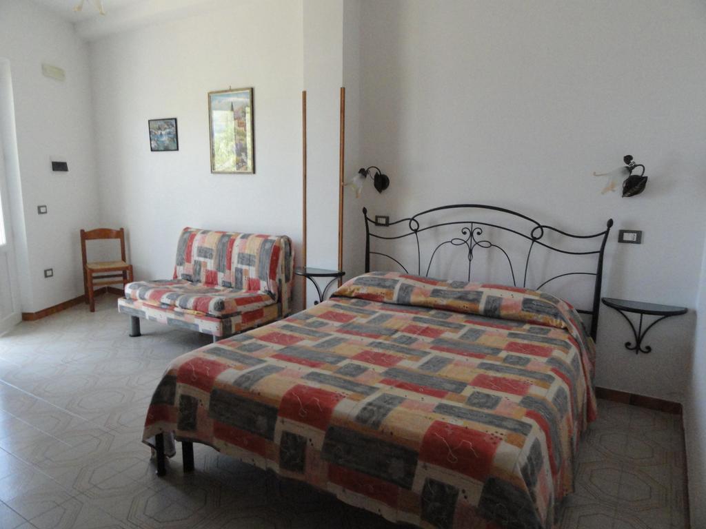 Chiaia Apartments Ponza Room photo